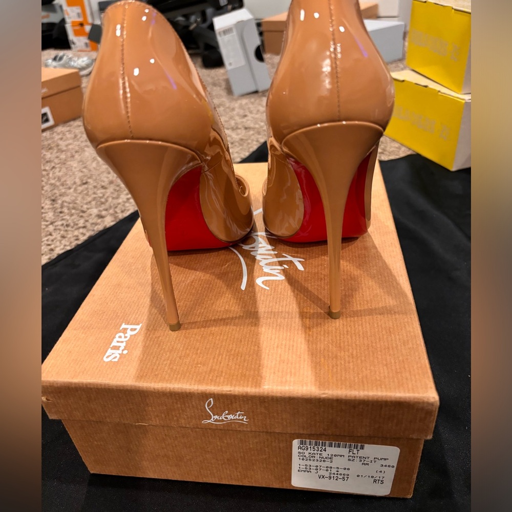 Christian Louboutin - So Kate - Size 37